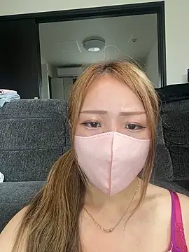 Snapshot of _RAN_ch chatting on June 23, 11:25 pm RAN ch online show from June 23, 11:25 pm