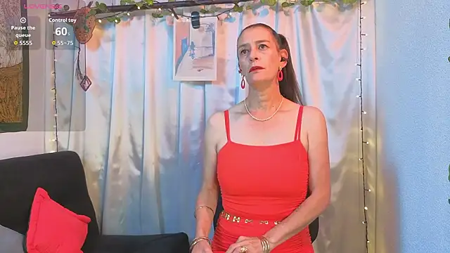 LeanaMaturee online show from March 25, 12:26 pm