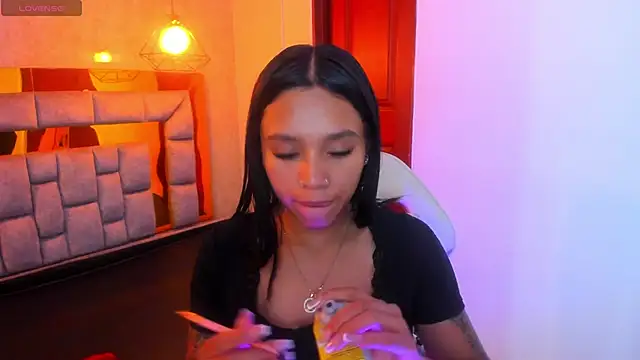 miiaboss  online show from April 1, 11:33 am