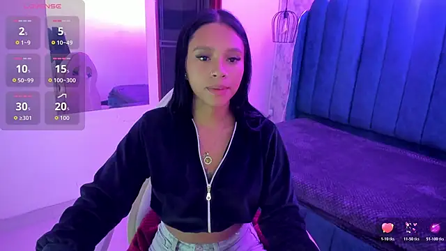 miiaboss  online show from May 21, 10:45 am