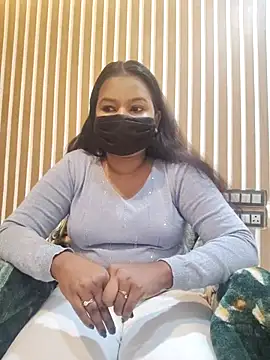 Cutie bae011 online show from February 25, 5:35 pm