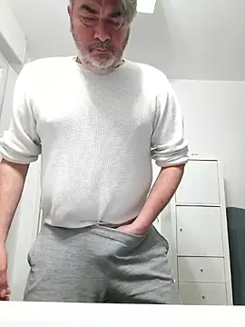 eruzam59000 online show from March 12, 8:13 pm