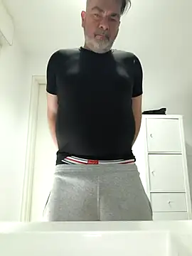 eruzam59000 online show from April 5, 7:48 am