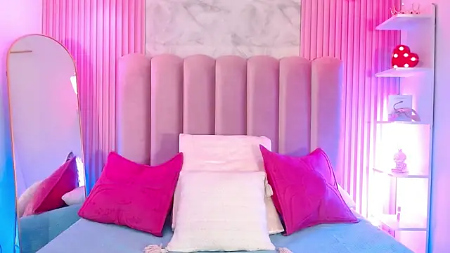 ArianaRougee online show from May 14, 11:29 am