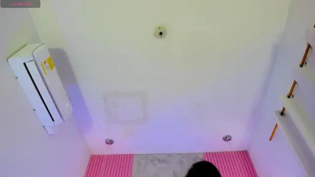 Snapshot of ArianaRougee chatting on June 11, 4:09 am ArianaRougee online show from June 11, 4:09 am