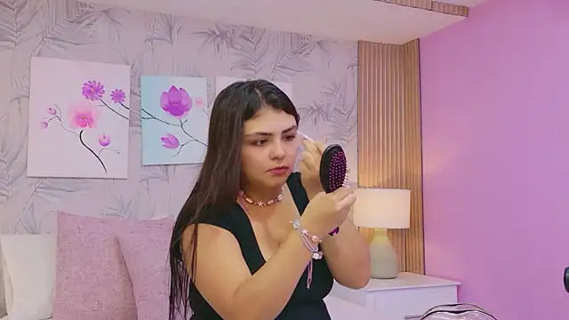 EmmaLeens online show from March 21, 11:47 am