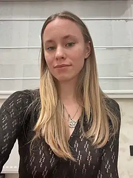 Vikkie seXyGiiiirl XoXo online show from March 15, 5:42 pm