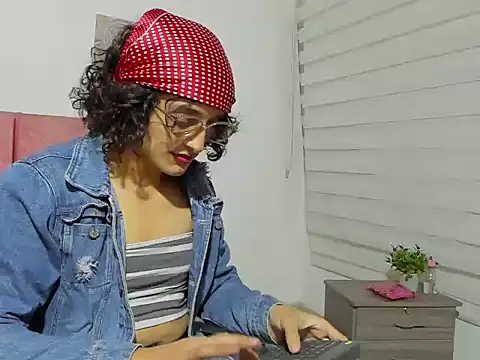 Maverick angel online show from April 6, 2:29 pm