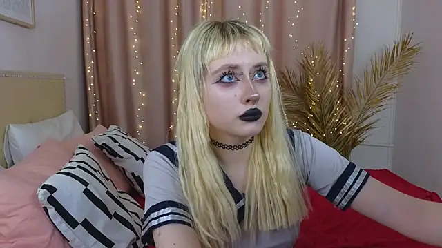 rraffaellka online show from April 3, 10:38 pm