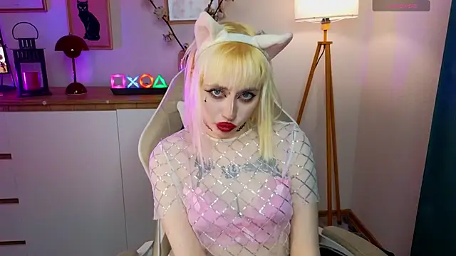 rraffaellka online show from April 28, 10:14 pm