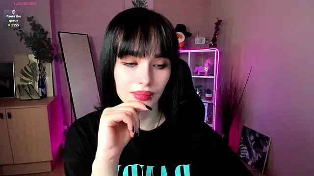 demetra   online show from April 3, 8:21 am