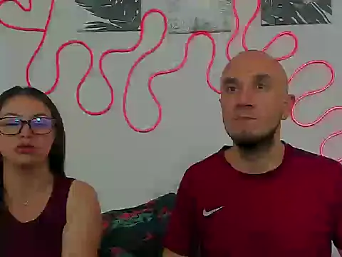 Snapshot of Cintya_n_Roger chatting on February 23, 4:47 am Cintya n Roger online show from February 23, 4:47 am