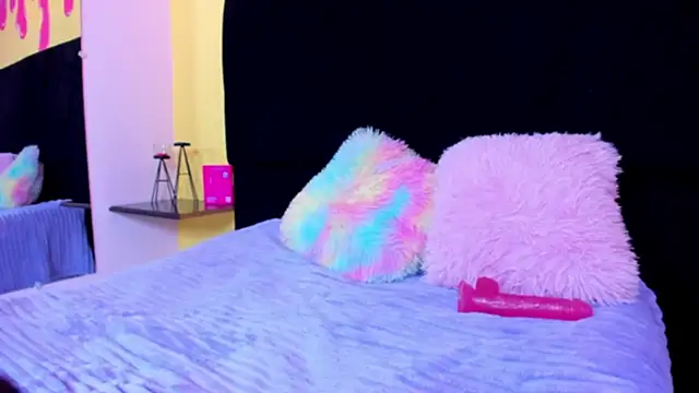 AndreaSilva  online show from March 24, 7:36 pm