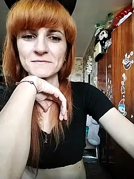 Snapshot of YaroslavaLester chatting on June 20, 10:20 am YaroslavaLester online show from June 20, 10:20 am