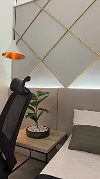 AnnyVega   online show from May 9, 7:17 pm