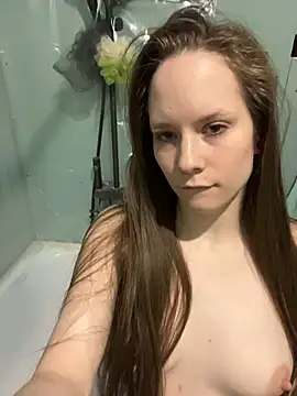 DivaAurum online show from March 3, 3:08 pm