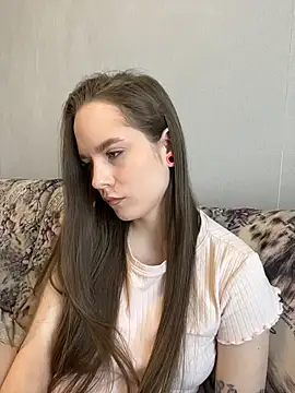 DivaAurum online show from March 4, 7:38 am