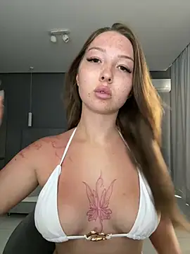 Snapshot of Bellesweett chatting on June 18, 1:38 pm Bellesweett online show from June 18, 1:38 pm