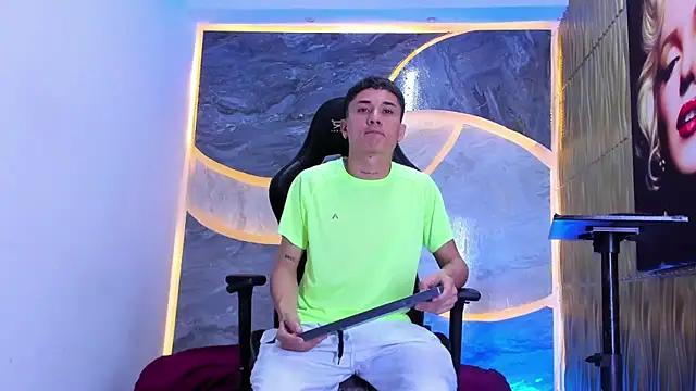 Matheus Ic  online show from February 25, 7:58 pm