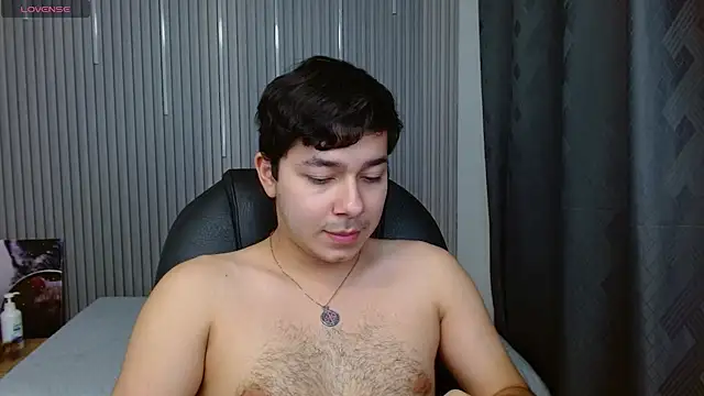 Julian Smith21 online show from April 25, 1:08 am