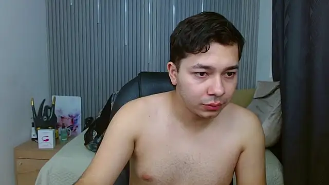 Snapshot of Julian_Smith21 chatting on July 18, 12:41 am Julian Smith21 online show from July 18, 12:41 am