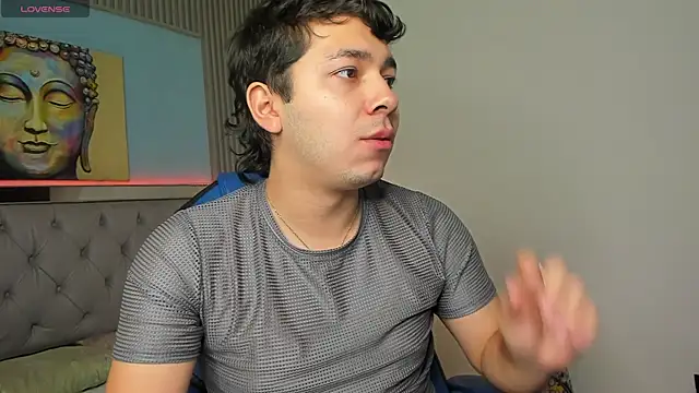 Julian Smith21 online show from March 30, 11:28 pm