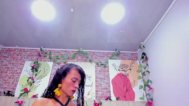 Becca Milf online show from March 14, 7:09 pm