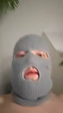 TwilledOverbite online show from February 27, 9:25 pm