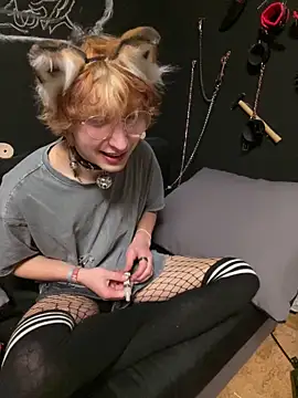 Snapshot of PurrfectSin69 chatting on March 3, 6:04 pm PurrfectSin69 online show from March 3, 6:04 pm