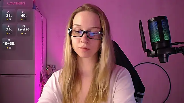 SatinSinner online show from March 3, 2:57 pm