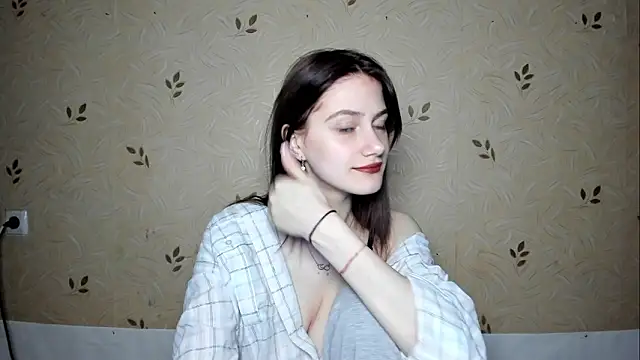 NicoleDaviss online show from February 24, 8:21 pm