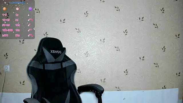 NicoleDaviss online show from May 10, 7:27 pm