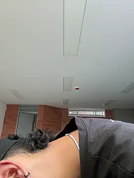 HarryGaze online show from March 4, 1:08 pm