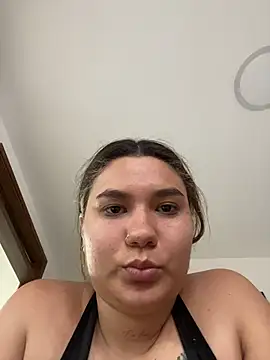 Snapshot of LaiaGomez chatting on March 4, 9:44 pm LaiaGomez online show from March 4, 9:44 pm