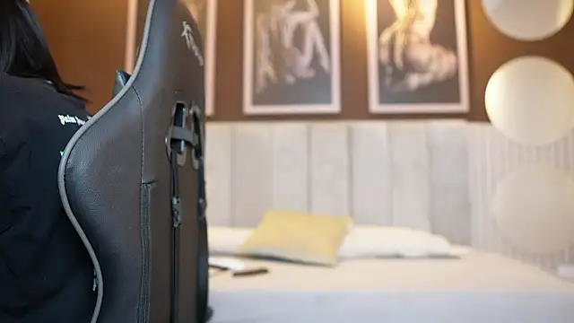 mekari fox online show from March 3, 5:20 pm