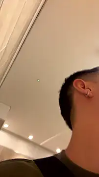 Snapshot of Thiago_Jones1 chatting on July 12, 5:14 pm Thiago Jones1 online show from July 12, 5:14 pm