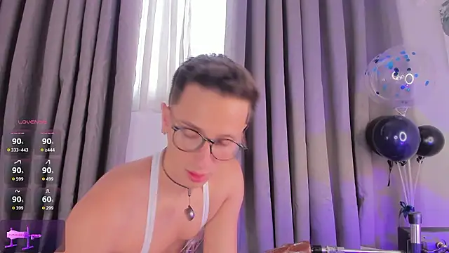 Thiago Jones1 online show from March 13, 8:03 pm