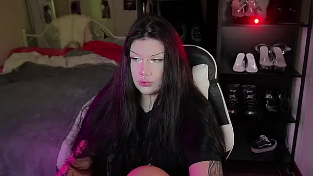 GothicKiraVex online show from July 7, 5:21 am