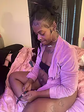 wavywavy12 online show from April 19, 1:39 am