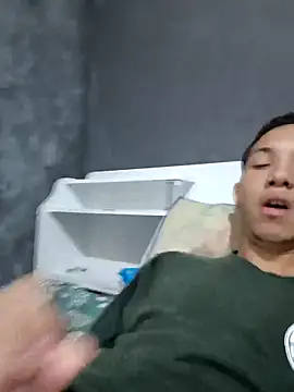 Snapshot of Gustavo063safado chatting on February 25, 1:55 pm Gustavo063safado online show from February 25, 1:55 pm