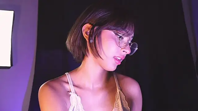   lya  online show from May 28, 3:36 am