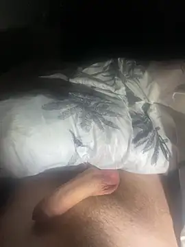 crustyyy1 online show from March 12, 10:36 pm