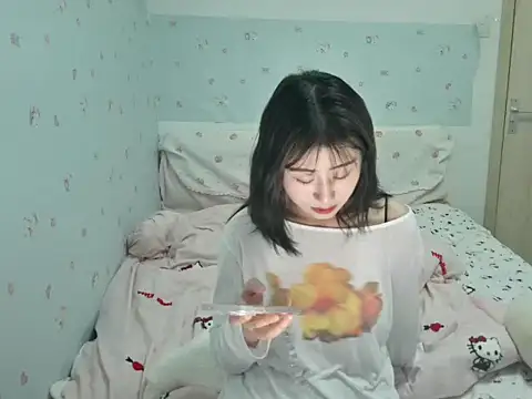 lilabeauty online show from March 4, 5:15 am