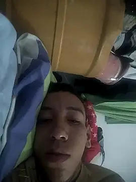 Snapshot of Juansex2003 chatting on March 3, 5:14 am Juansex2003 online show from March 3, 5:14 am