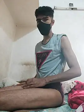 NikhilN247913 online show from March 7, 3:13 am