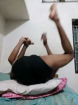 NikhilN247913 online show from March 20, 5:25 pm