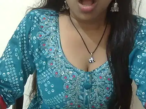 Snapshot of cute_momo_love chatting on June 14, 4:57 am cute momo love online show from June 14, 4:57 am