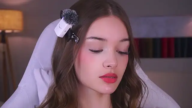 JodiAwyie online show from March 1, 4:40 pm