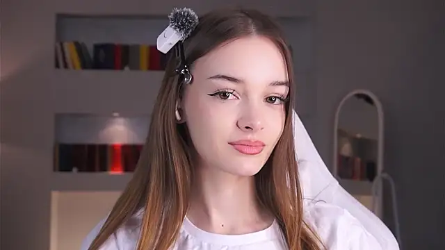 JodiAwyie online show from February 28, 4:28 pm