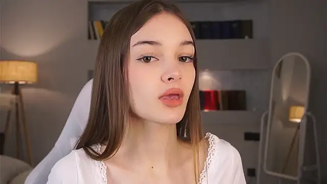 JodiAwyie online show from March 6, 4:57 pm